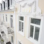 Rheinischer Hof Bad Soden Hotel 4*