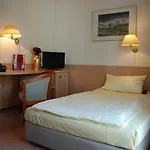 Hotel Rheinischer Hof Bad Soden 4*