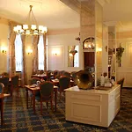 Hotel Rheinischer Hof Bad Soden 4*