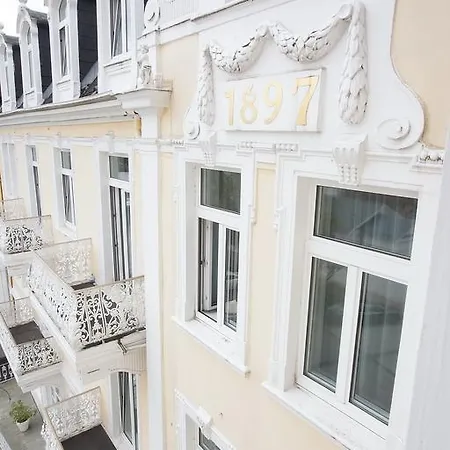 Rheinischer Hof Bad Soden Hotel 4*