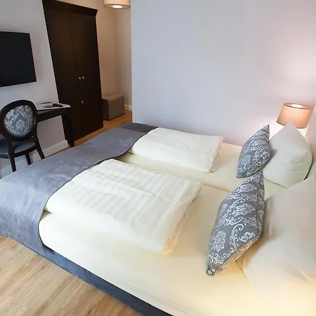 Rheinischer Hof Bad Soden 4*