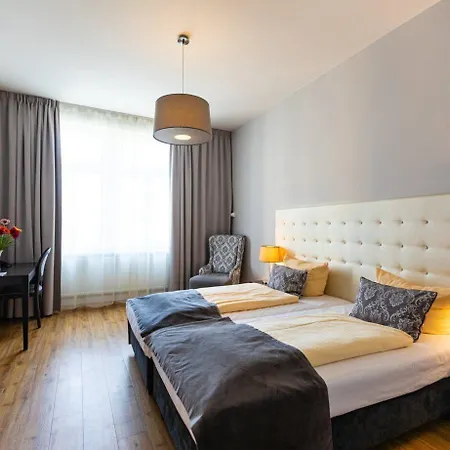 Rheinischer Hof Bad Soden Hotell 4*