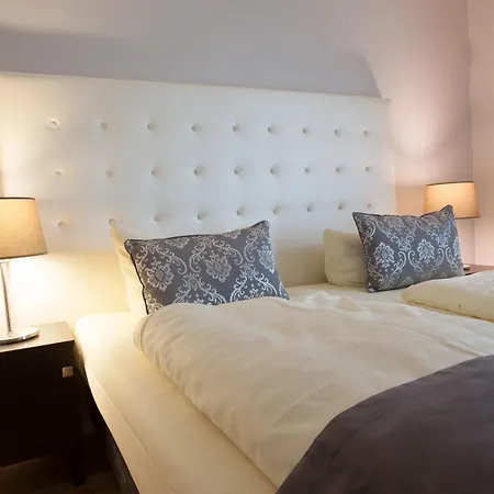 Hotel Rheinischer Hof Bad Soden 4*