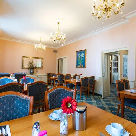 Rheinischer Hof Bad Soden 4*