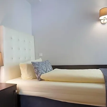 Rheinischer Hof Bad Soden Hotel 4*