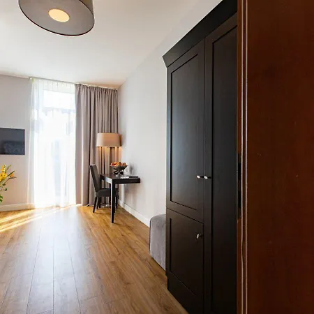 Hotel Rheinischer Hof Bad Soden 4*